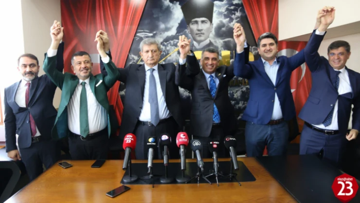 Ali Özcan, CHP İçin Bağımsız Adaylıktan Çekildi