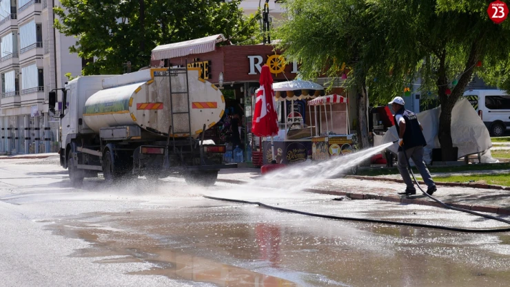 Elazığ Belediyesi'nden Ataşehir Mahallesi'nde Kapsamlı Temizlik Çalışması
