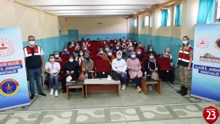 Elazığ'da Jandarmadan En İyi Narkotik Polisi Anne Projesi