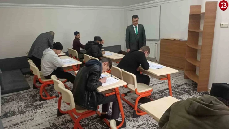 Elazığ'da Kur'an-ı Anlama Programı Kapsamında Sınav Yapıldı