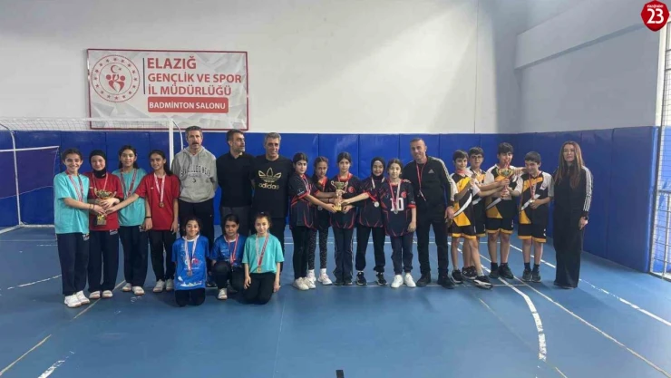 Elazığ'da Okul Sporları Atletizm ve Badminton Müsabakaları Sona Erdi