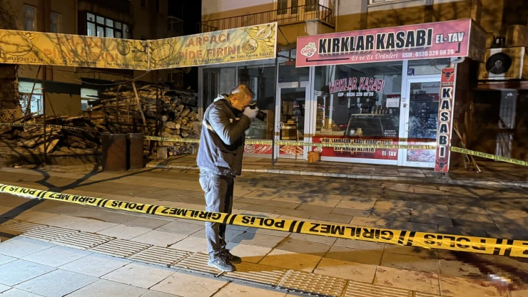 Elazığ'da İki Ayrı Silahlı Kavgada 2 Kişi Yaralandı