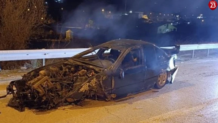 Elazığ'da Kontrolden Çıkan Araç Kazaya Neden Oldu: 2 Ağır Yaralı