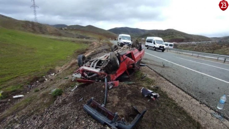 Elazığ-Diyarbakır Karayolunda Feci Kaza: Otomobil Takla Attı, 3 Kişi Yaralandı