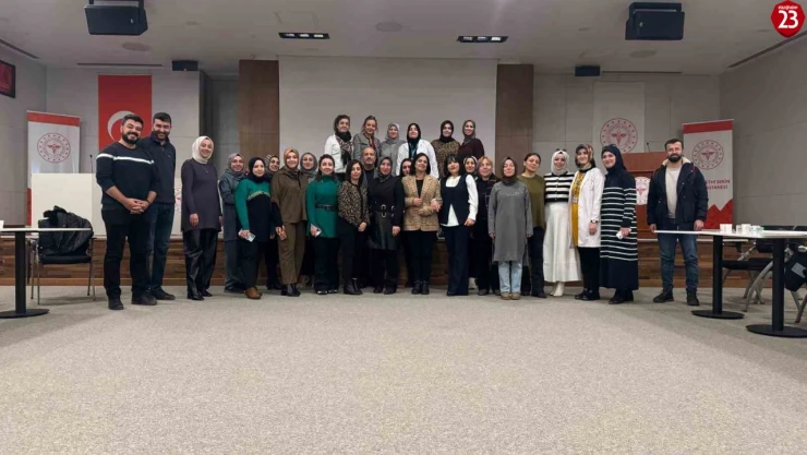 Elazığ'da Sağlık Hizmetlerinde Kaliteyi Artırmaya Yönelik Eğitim Düzenlendi