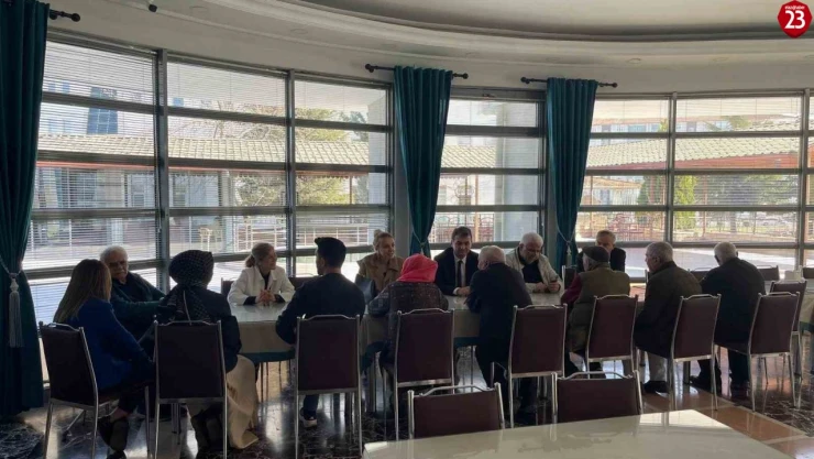 Elazığ'da Ulusal Yaşlılar Haftası'nda Huzurevi Sakinlerine Anlamlı Ziyaret