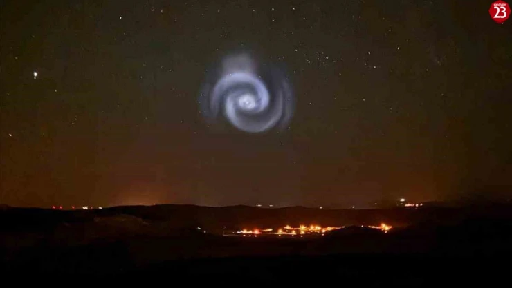 Elazığ Semalarında Gizemli Spiral Işık Görenleri Hayran Bıraktı!