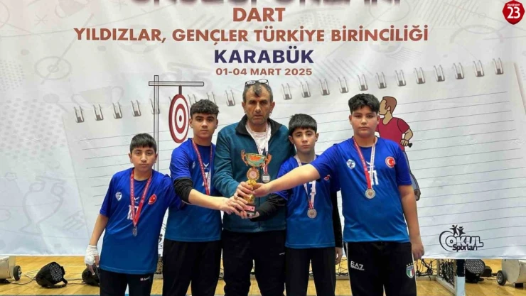 Elazığ TOKİ Fırat Ortaokulu Dartta Türkiye İkincisi Oldu