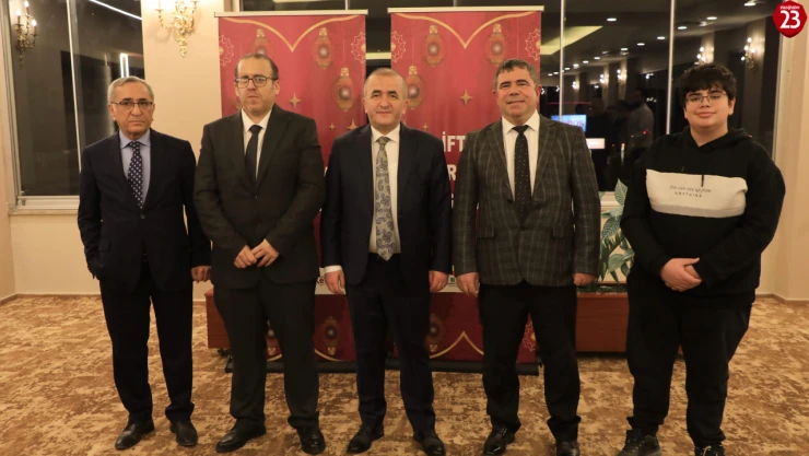 ELMİYAD ve Ekspres Radyo TV'nin Geleneksel İftar Programı İş Dünyası ve Protokolü Bir Araya Getirdi