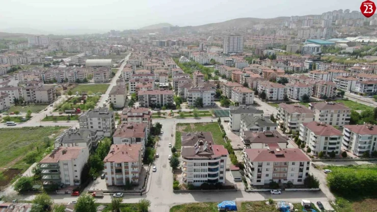 Emlak Uzmanı Babürhan: 'Kira fiyatları düşmeye başladı'