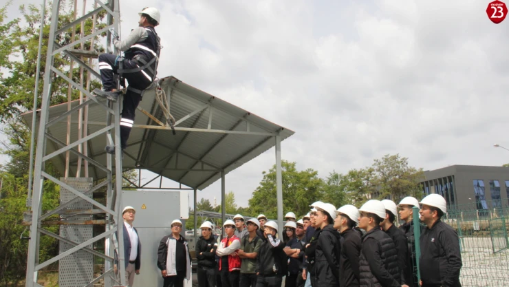 FIRAT EDAŞ, Meslek Lisesi Öğrencileriyle Bir Araya Geldi