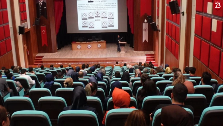 Fırat Üniversitesi Hastanesi'nde Tehlikeli Madde ve Tıbbi Atık Yönetimi Eğitimi