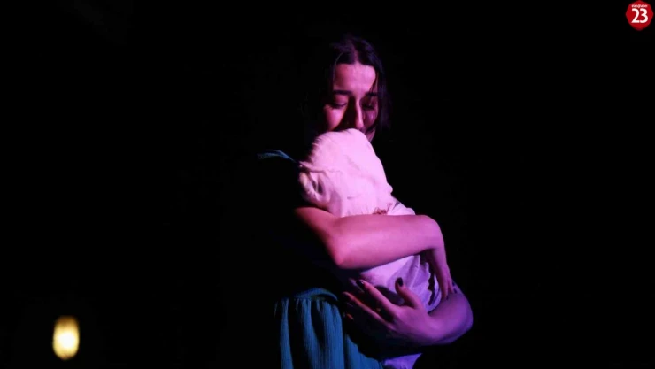 Gülmek için geldiler, unutmamak için ayrıldılar