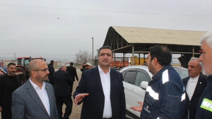 HÜDA PAR Heyeti Kovancılar'da Pancar Üreticilerinin Sorunlarını Yerinde İnceledi