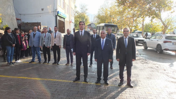 Keban'da 24 Kasım Öğretmenler Günü Kutlandı