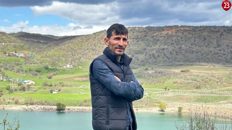 Yolda yürürken 800 bin liralık çekini düşürdü, bulana ödül verecek