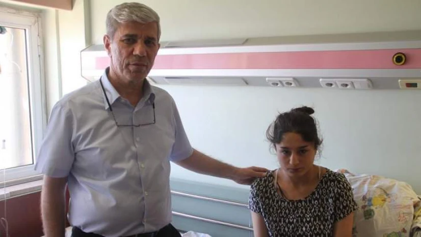 Kedi Üzerine Atlayınca, 15 İğne Yuttu, 9'u Henüz Çıkartılamadı!