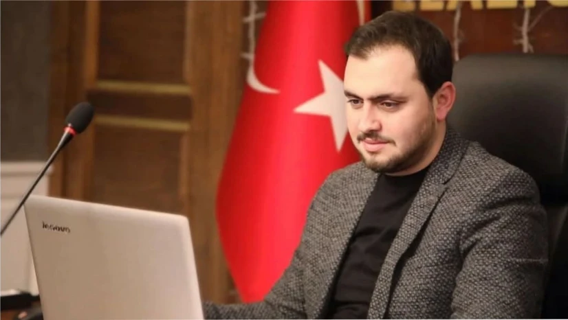 AK Parti Elazığ'da Yeni Dönem: Sencer Selmanoğlu Liderliğinde Genç ve Dinamik Yönetim