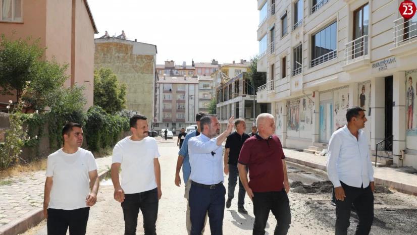 Başkan Şerifoğulları Üniversite Mahallesi'nde Çalışmaları İnceledi: 'Elazığ İçin Birlikte Ter Dökmeye Devam Edeceğiz'