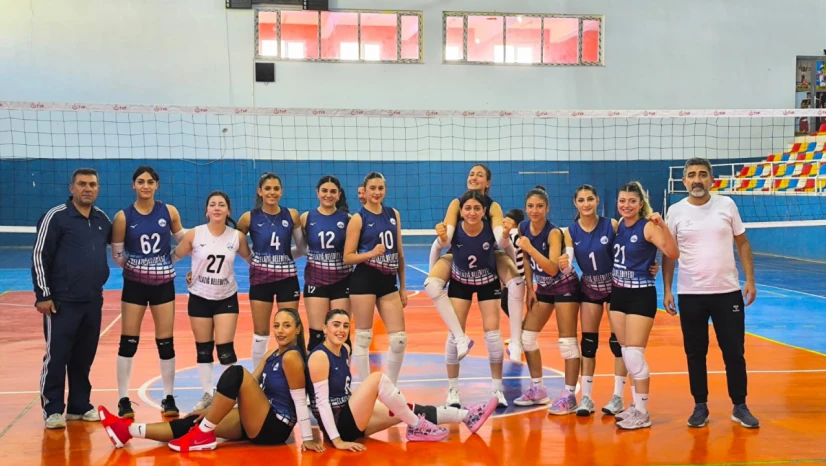 Elazığ Belediyespor Kadın Voleybol Takımı Namağlup Serisini Sürdürüyor