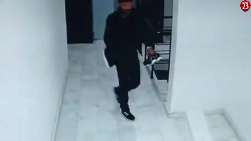 Elazığ'da ayakkabı hırsızlığı kamerada