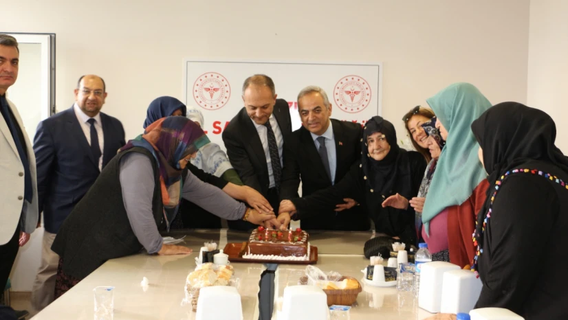 Elazığ'da Dünya Yaşlılar Günü: İl Sağlık Müdürlüğü Yaşlı Vatandaşları Ağırladı