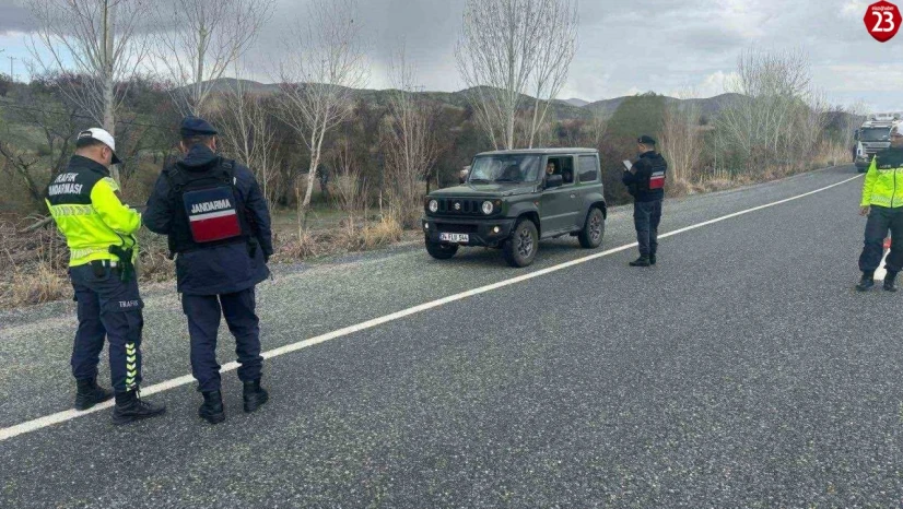 Elazığ'da Jandarmadan Huzur Operasyonu: 84 Noktada Denetim, 18 Kişi Yakalandı