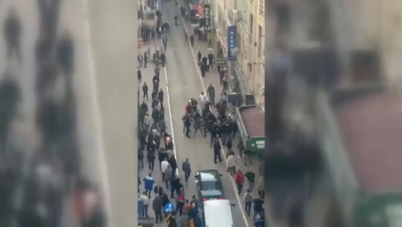 Elazığ'da Restoranda İki Grup Arasında Tekme Tokat Kavga: Havaya Ateş Açıldı