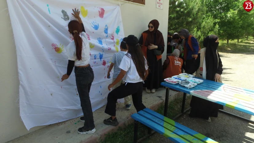 İHH Elazığ, Geleneksel Bahar Şenliğini Yurtbaşı Hipodromu'nda Gerçekleştirdi