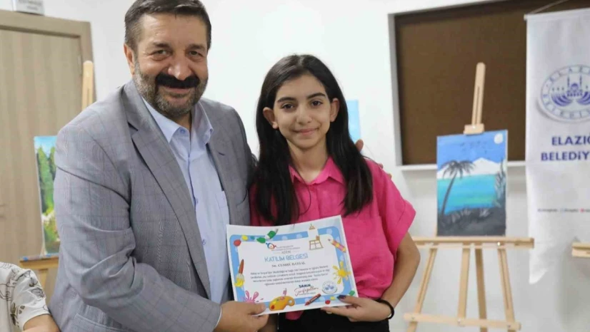 Yaz kurslarına katılan çocuklara sertifikaları verildi
