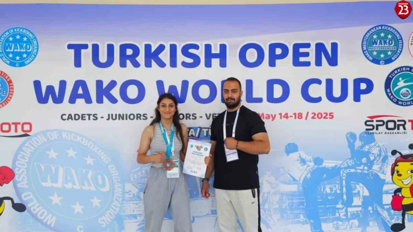 Turkish Open Kick Boks Şampiyonası'nda Elazığ Son Hilal Spor Kulübü'nden Büyük Başarı