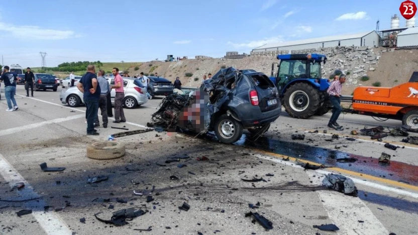 Elazığ'da feci kaza: 1 ölü, 2 ağır yaralı