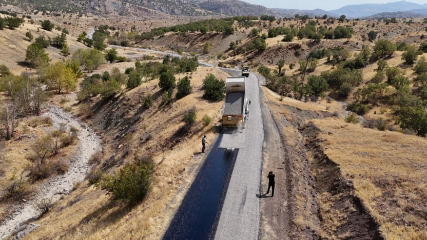 Elazığ İl Özel İdaresi, Alacakaya Bakladamlar Köyü Yol Çalışmalarını Tamamladı