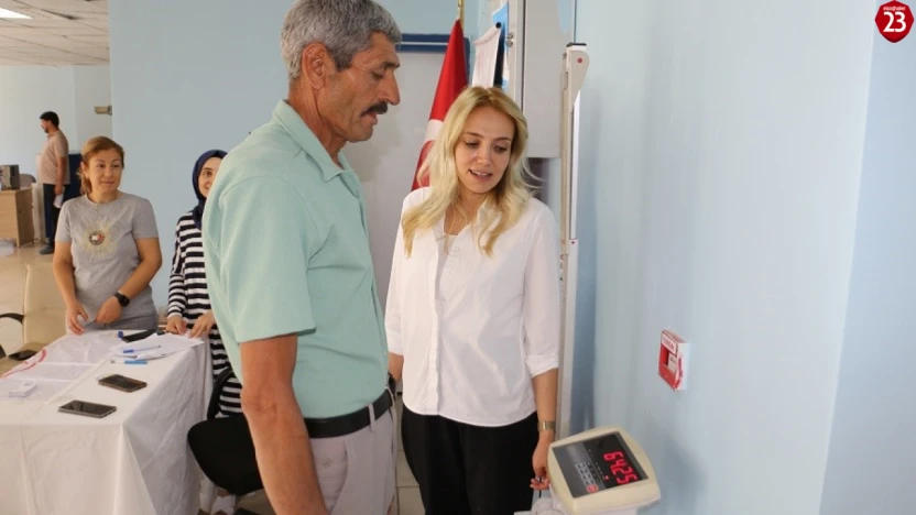 Elazığ İl Sağlık Müdürlüğü'nden 'İdeal Kilonu Öğren, Sağlıklı Yaşa' Kampanyası Etkinliği