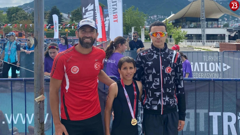 Elazığlı Sporculardan Triatlonda Tarihi Başarı