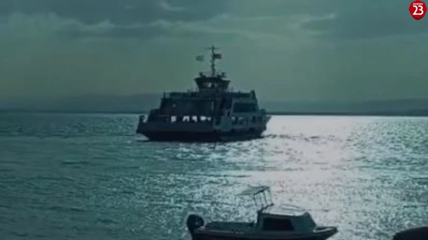 Feribotta korku dolu anlar: Fırtınadan dolayı iskeleye yanaşamadı
