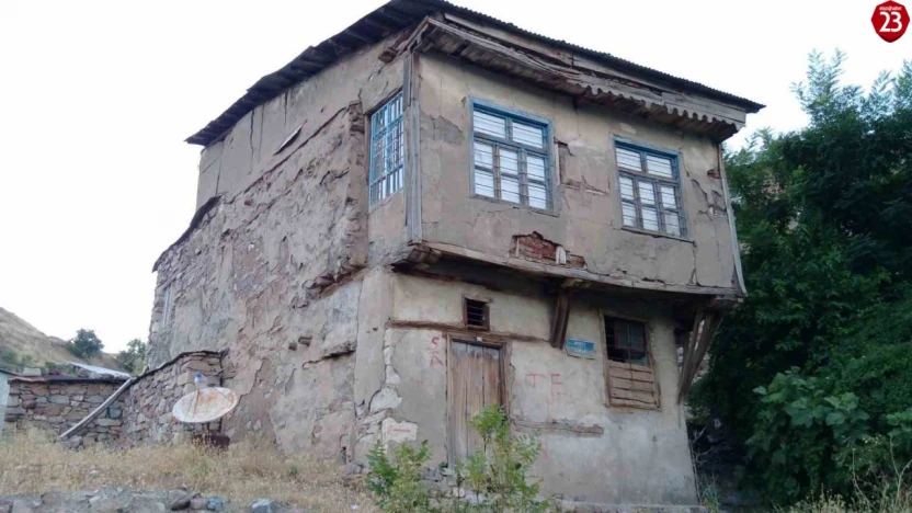Maden'deki Mehmet Sezen Evi Tescillendi: İlçedeki Kültür Varlığı Sayısı 35'e Yükseldi