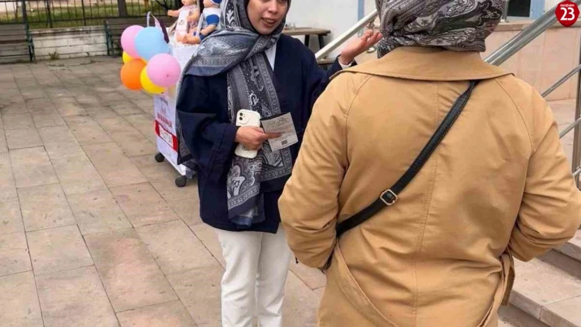 Palu'da doğal olan normal doğum temalı etkinlik