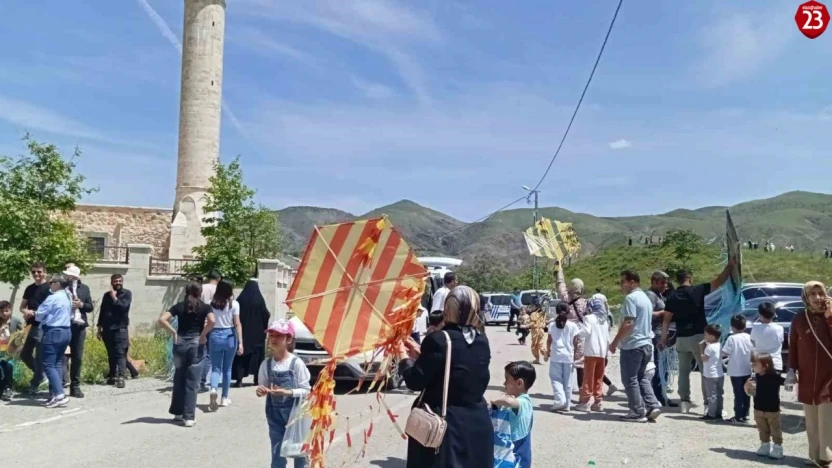 Palu'da Can Ekinç Yılmaz Anısına Uçurtma Şenliği: Gökyüzü Dualarla Renklendi
