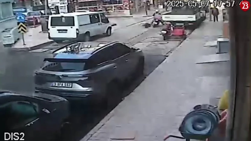 Elazığ'da Motosiklet Kazası: Yaşlı Adam Yere Düştü, Çarpışma Kaçınılmaz Oldu