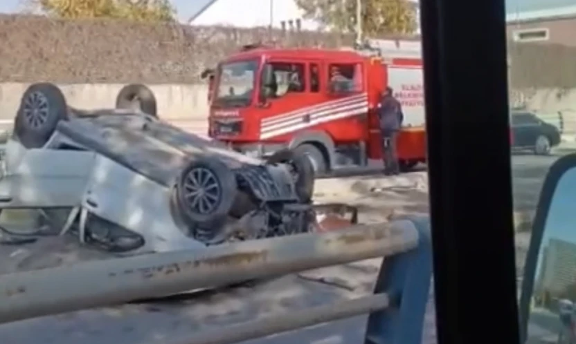 Elazığ Atatürk Bulvarı'nda Feci Kaza: Araçlar Hurdaya Döndü, Yaralılar Hastaneye Kaldırıldı