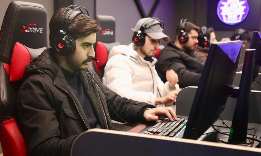 Elazığ Belediyesi E-Spor Merkezi, FÜ E-Spor Topluluğunu Ağırladı