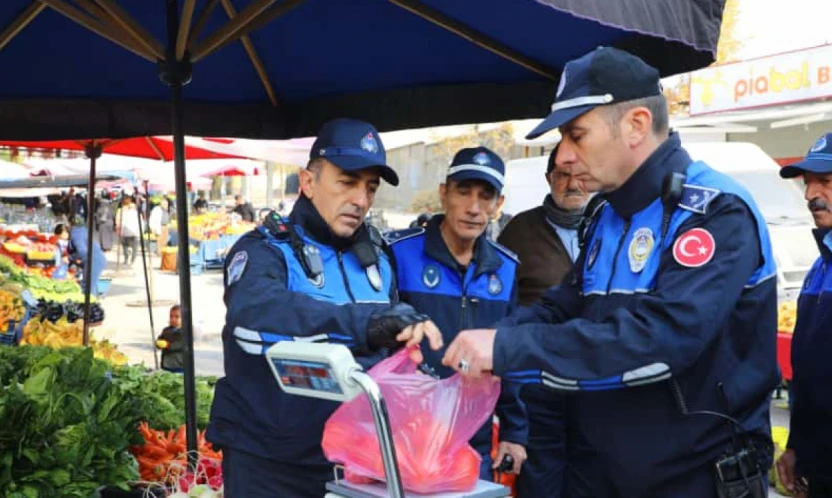 Elazığ Belediyesi'nden Semt Pazarlarına Sıkı Denetim
