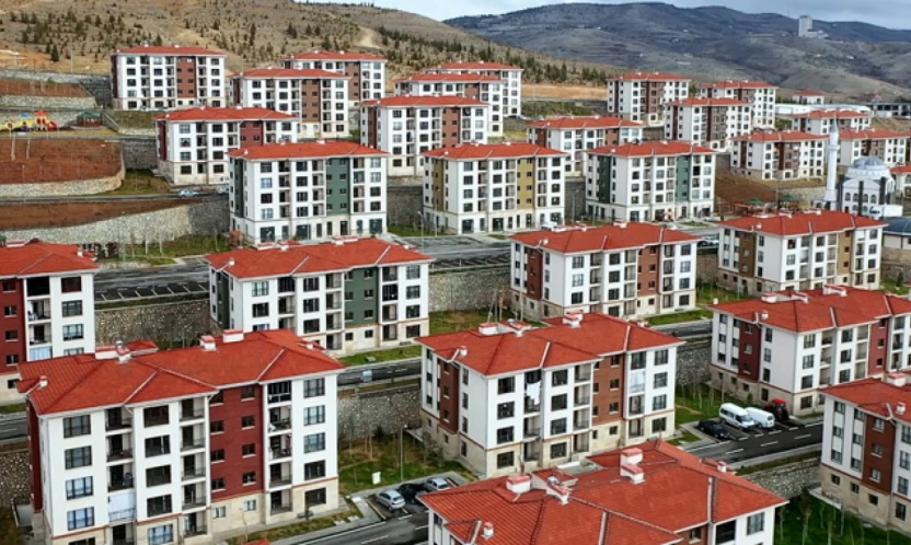 Elazığ'da Deprem Konutları Teslimatı Rekor Seviyede İlerliyor