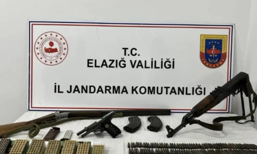 Elazığ'da Ruhsatsız Silah Operasyonu: AK47 ve Yüzlerce Fişek Ele Geçirildi