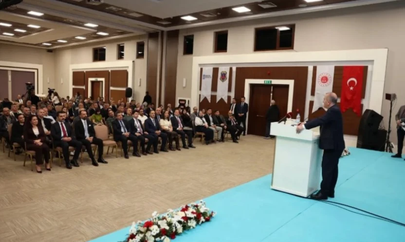 Elazığ'ın 'Beyaz Ev' Sosyal Destek Modeli Uluslararası Kongrede Tanıtıldı