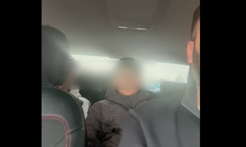 Elazığ–Malatya Yolunda Duyarlı Vatandaş İki Çocuğu Yetkililere Teslim Etti