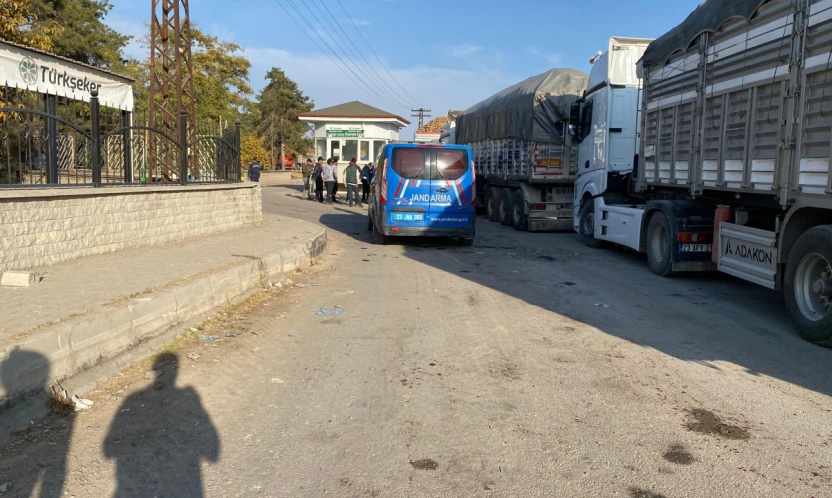 Elazığ Şeker Fabrikası Önünde Pancar Yükleme Sırasında Arbede: 3 Yaralı
