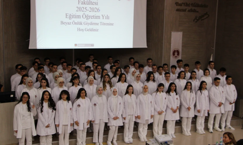 Fırat Üniversitesi Diş Hekimliği Fakültesinde Beyaz Önlük Heyecanı