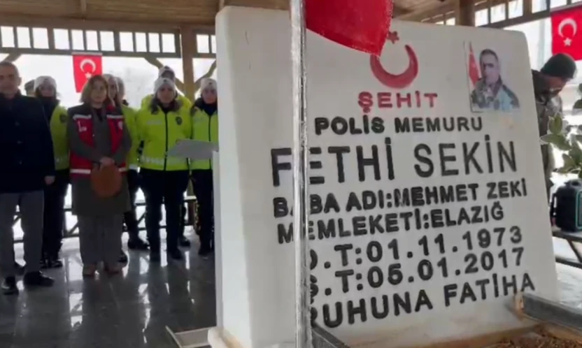 Şehit Polis Fethi Sekin, Şehadetinin 9. Yılında Elazığ'daki Kabri Başında Anıldı